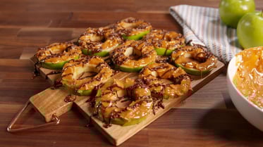 gallery-1477434470-delish-samoa-apple-4.jpg